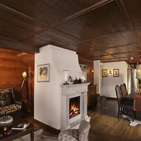 Spacious Chalet In *